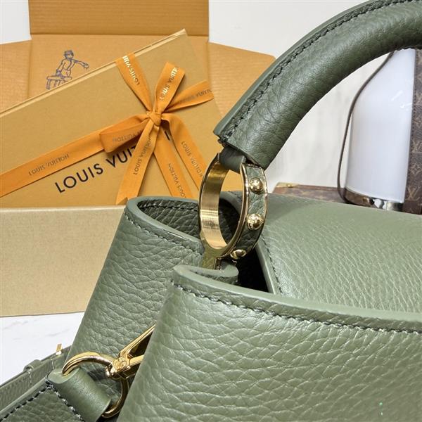 2026120164252280 250